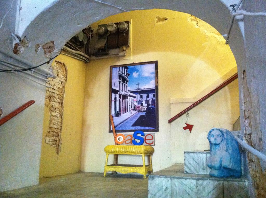 Base Hostel Old Сан-Хуан Экстерьер фото