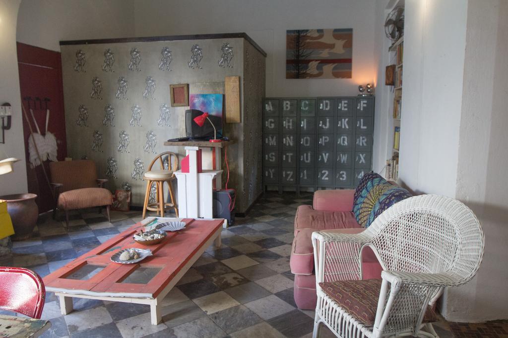 Base Hostel Old Сан-Хуан Экстерьер фото